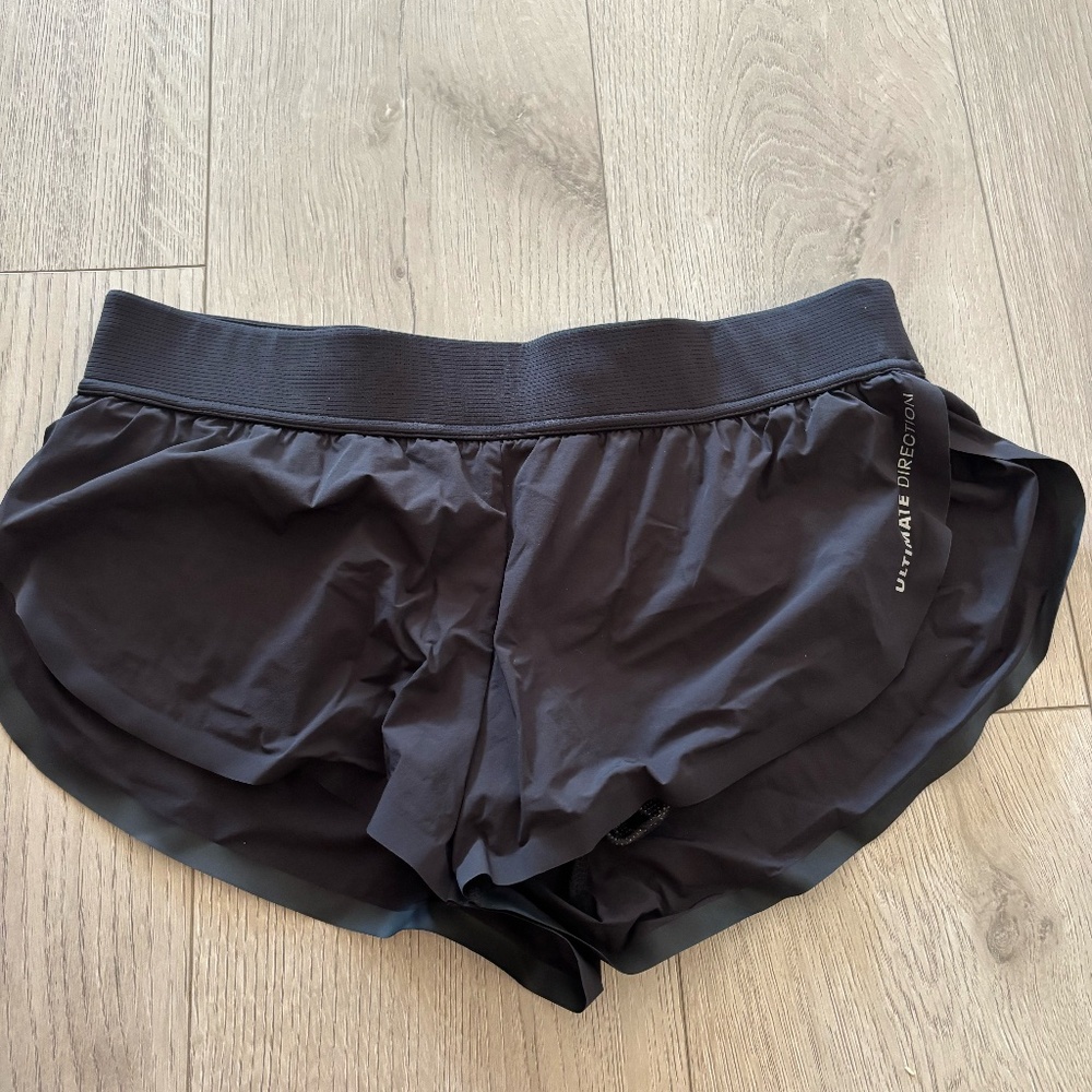 Ultimate Direction Shorts ( Size Medium) - image 1